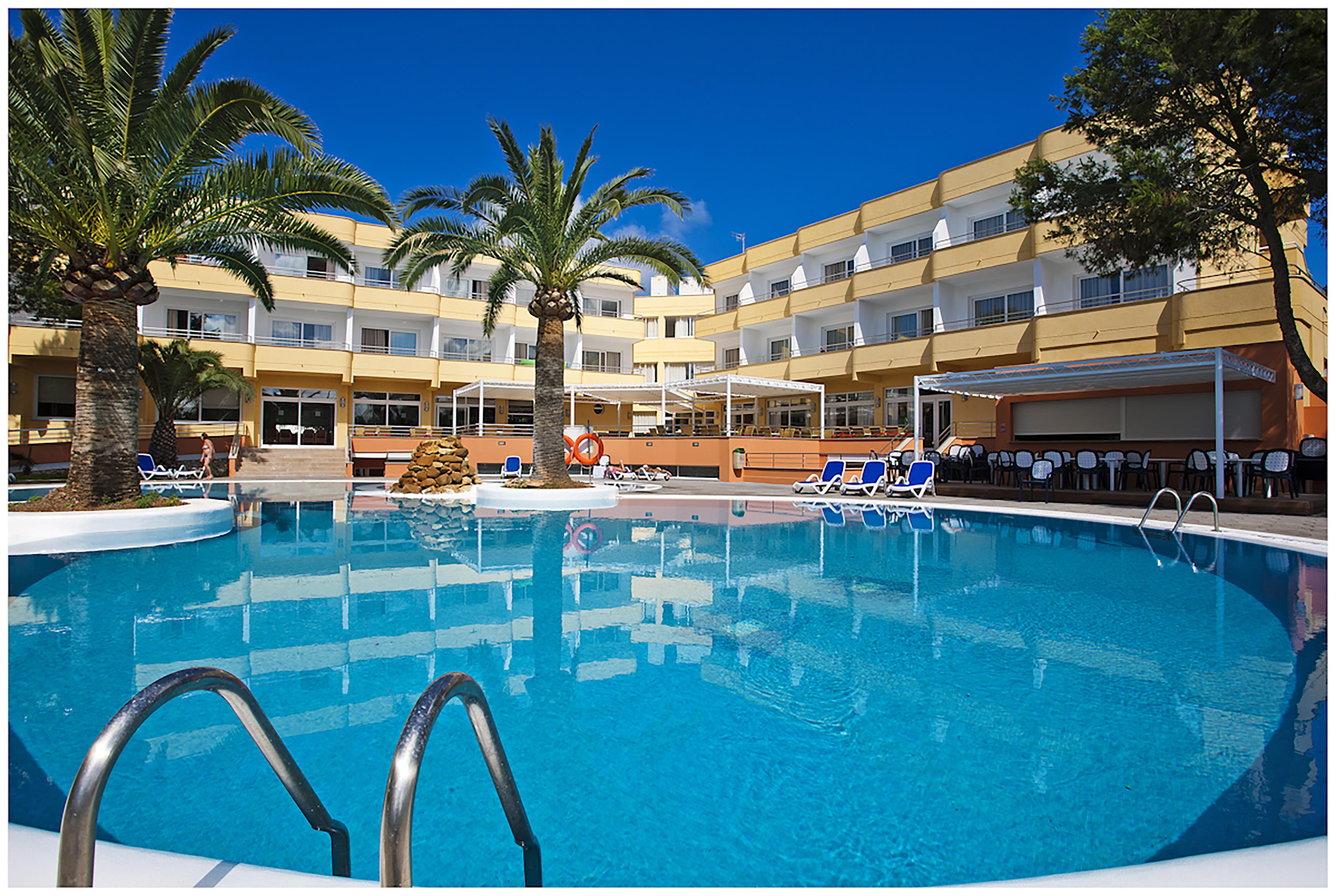 Sagitario Playa 4* Cala Blanca (Menorca)